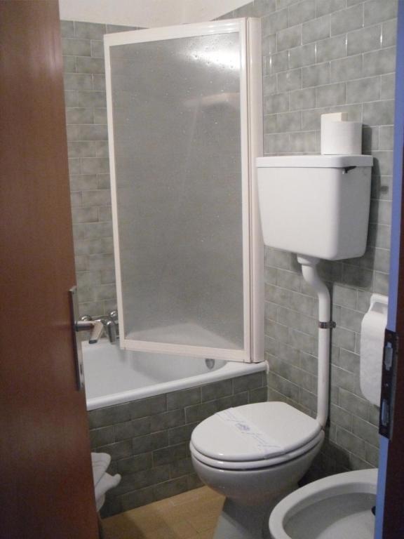 Garni Bellavista Hotel Calceranica al Lago Room photo